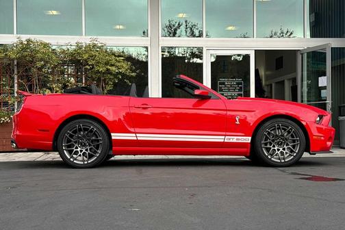 2014 Ford Shelby GT500 Base