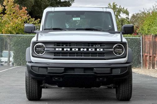 Oxford White 2026 Ford Bronco Big Bend