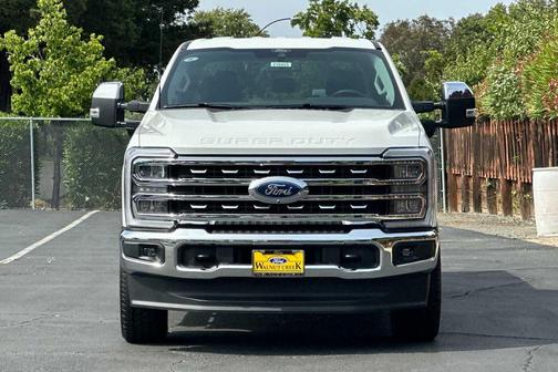 Star White Metallic Tri-Coat 2026 Ford F-250 Lariat