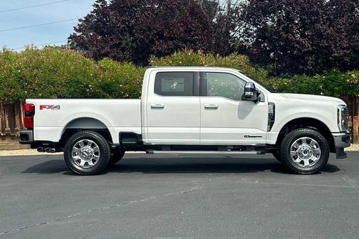Star White Metallic Tri-Coat 2026 Ford F-250 Lariat