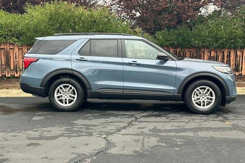 Vapor Blue Metallic 2027 Ford Explorer Active