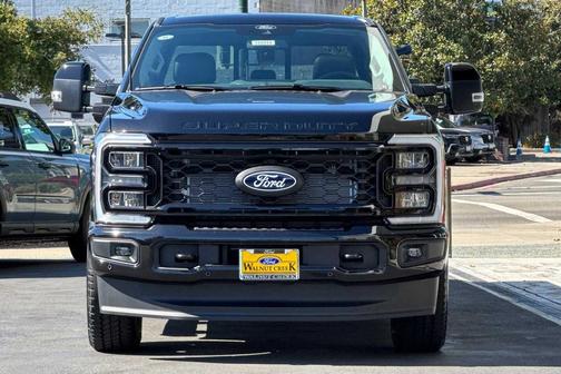 Agate Black Metallic 2027 Ford F-250 Lariat