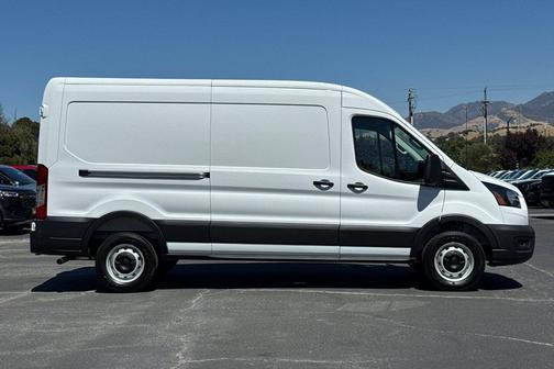 Oxford White 2026 Ford Transit-250 Base