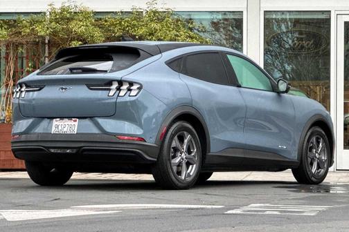 2023 Ford Mustang Mach-E Select