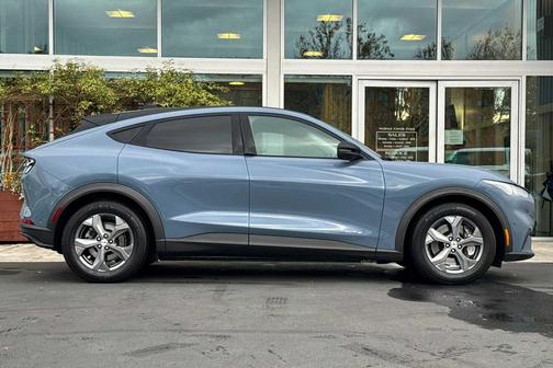 2023 Ford Mustang Mach-E Select