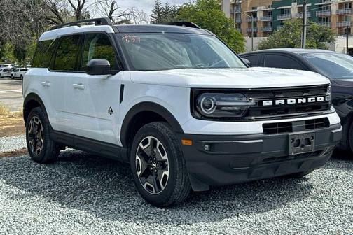 Oxford White 2023 Ford Bronco Sport Outer Banks
