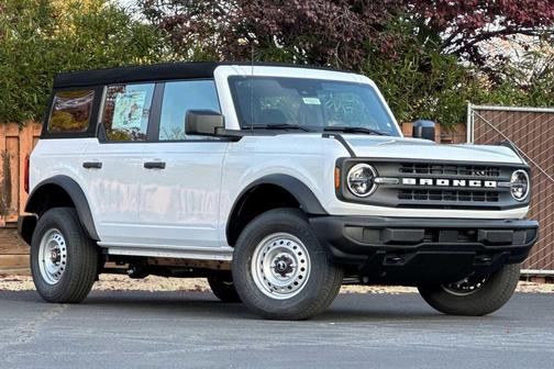 2025 Ford Bronco Base