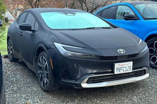 2025 Toyota Prius Plug-In Hybrid XSE