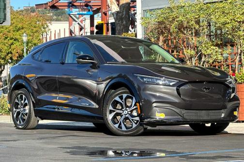 2022 Ford Mustang Mach-E Premium