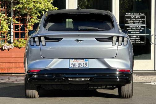 2022 Ford Mustang Mach-E Premium