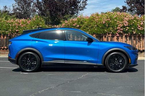 2025 Ford Mustang Mach-E Select
