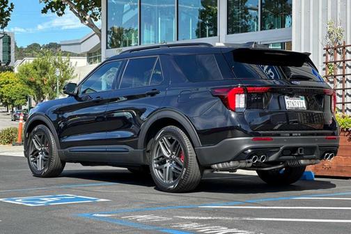 Agate Black Metallic 2025 Ford Explorer ST