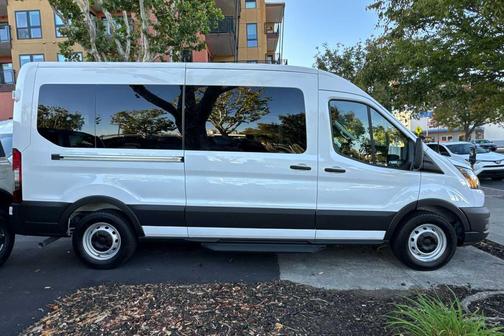 Oxford White 2026 Ford Transit-350 XL