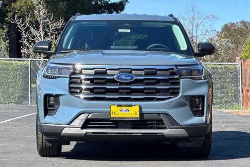 2026 Ford Explorer Active w/200A Pkg