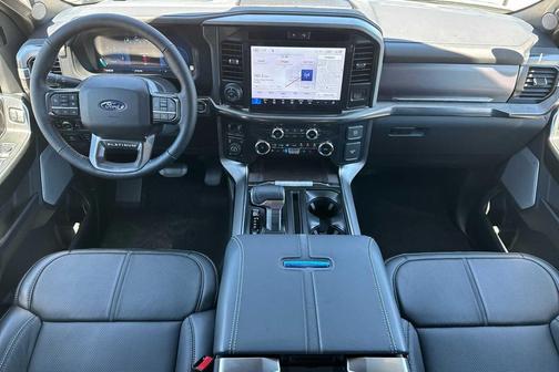 Star White Metallic Tri-Coat 2026 Ford F-150 Platinum