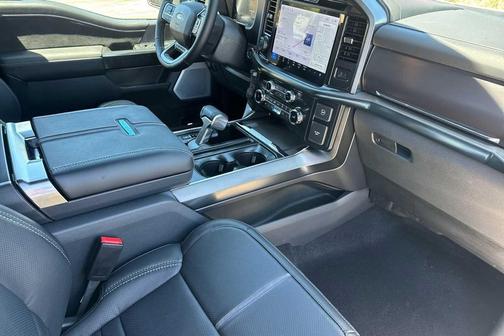 Star White Metallic Tri-Coat 2026 Ford F-150 Platinum