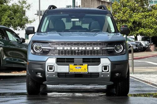 Azure Gray Metallic Tri-Coat 2026 Ford Bronco Sport Badlands