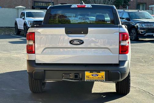 Space White Metallic 2026 Ford Maverick Lariat