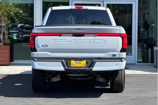 2025 Ford F-150 Lightning LARIAT