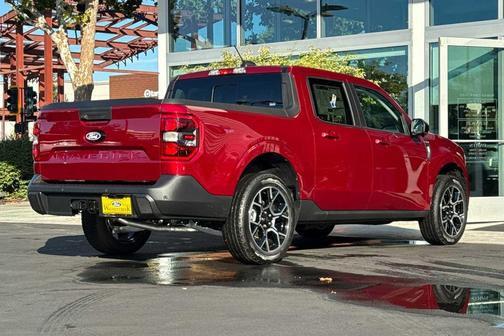 2025 Ford Maverick Lariat