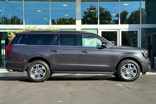 2025 Ford Expedition Max Active 4x4