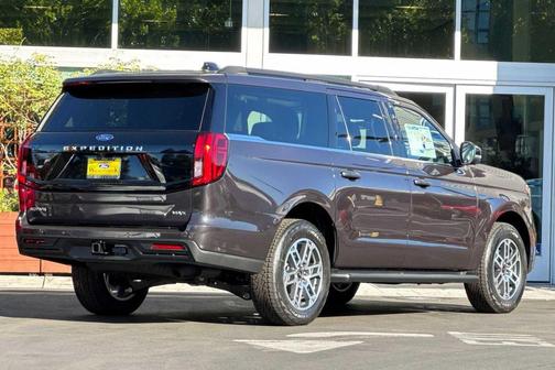 2025 Ford Expedition Max Active 4x4