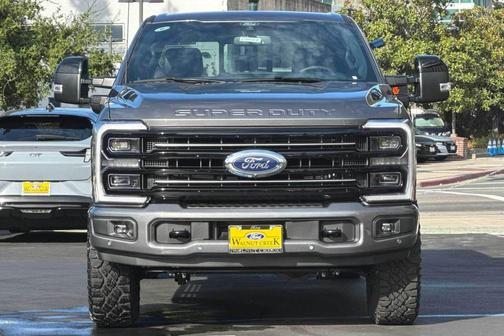 2026 Ford F-250 Platinum