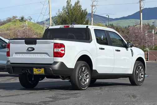 Space White Metallic 2026 Ford Maverick XLT