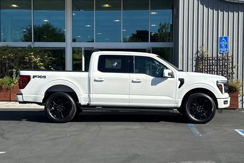 Star White Metallic Tri-Coat 2026 Ford F-150 Lariat