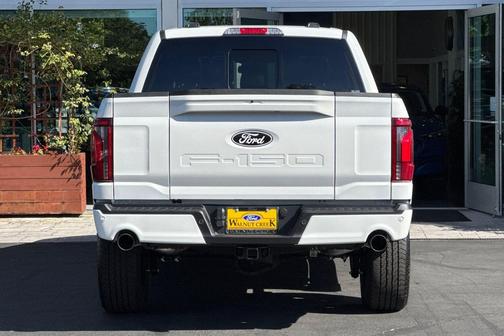 Star White Metallic Tri-Coat 2026 Ford F-150 Lariat