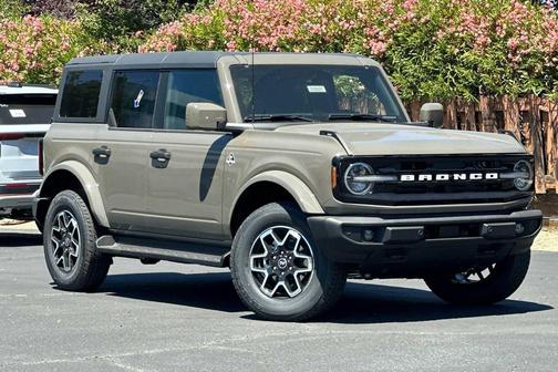 Marsh Gray 2026 Ford Bronco Outer Banks