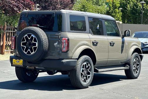 Marsh Gray 2026 Ford Bronco Outer Banks