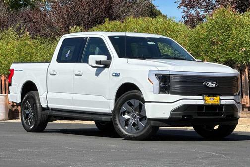 2025 Ford F-150 Lightning LARIAT