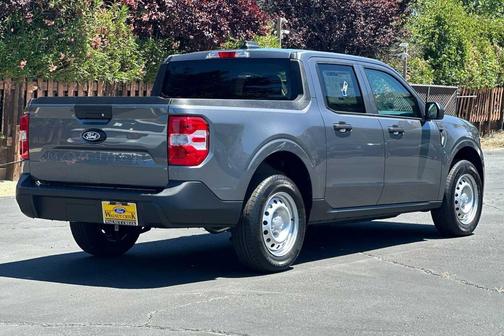 Carbonized Gray Metallic 2026 Ford Maverick XL