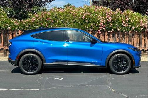 2025 Ford Mustang Mach-E Select