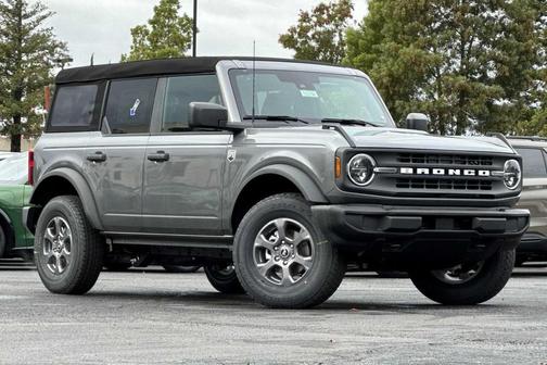 Carbonized Gray Metallic 2025 Ford Bronco Big Bend