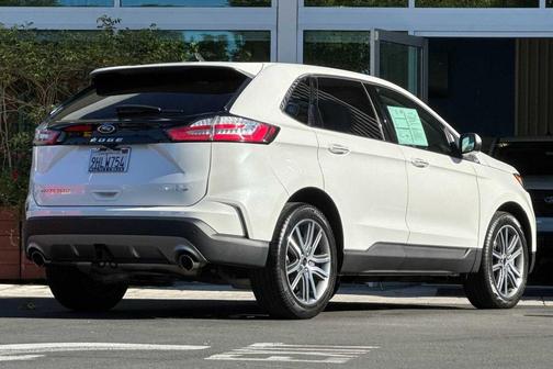 Star White Metallic Tri-Coat 2023 Ford Edge Titanium