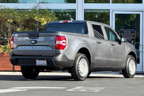 Carbonized Gray Metallic 2025 Ford Maverick XL