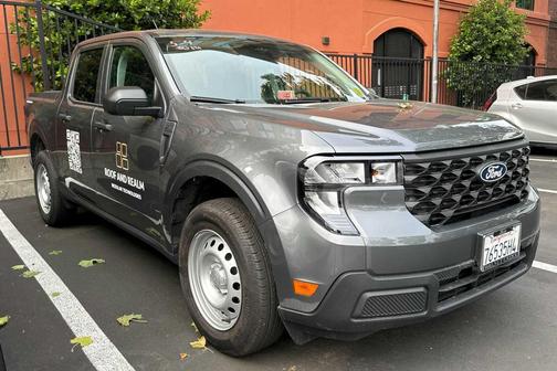 Carbonized Gray Metallic 2025 Ford Maverick XL