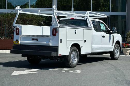 2025 Ford F-250 XL