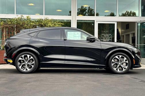 2022 Ford Mustang Mach-E Premium