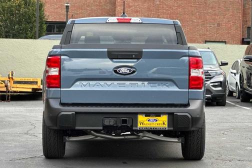 Azure Gray Metallic Tri-Coat 2025 Ford Maverick XLT