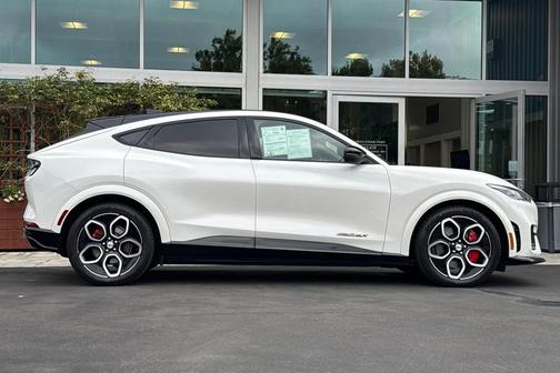 2021 Ford Mustang Mach-E GT
