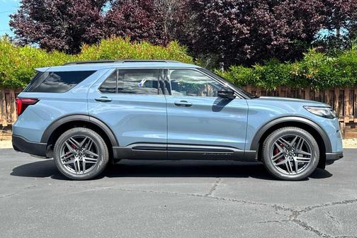 Vapor Blue Metallic 2026 Ford Explorer ST