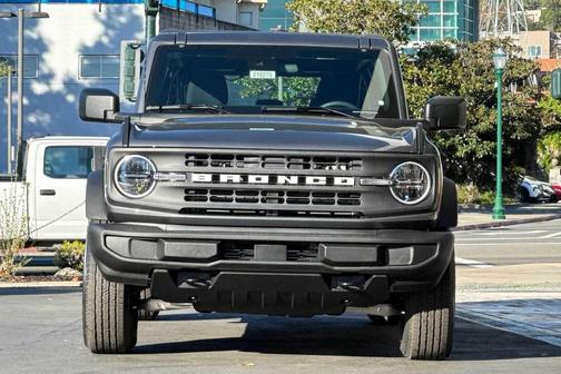 Carbonized Gray Metallic 2026 Ford Bronco Base