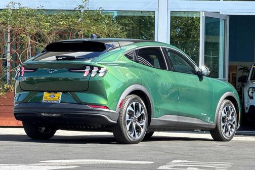 Eruption Green Metallic 2026 Ford Mustang Mach-E Select