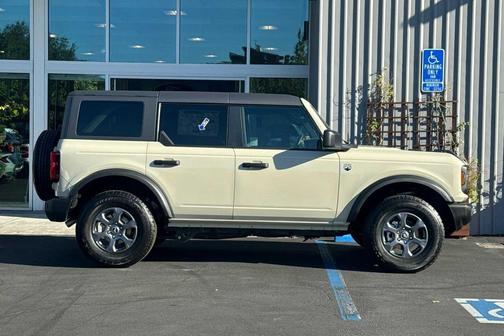 Desert Sand 2026 Ford Bronco Big Bend