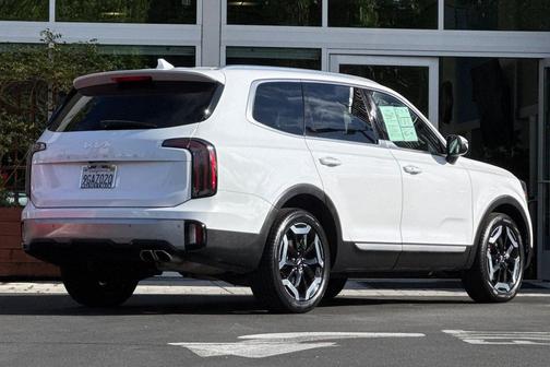 Glacial White Pearl 2023 Kia Telluride EX