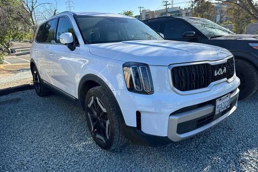Glacial White Pearl 2023 Kia Telluride EX