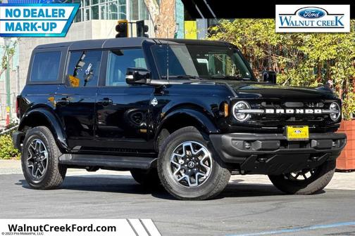 Shadow Black 2025 Ford Bronco Outer Banks